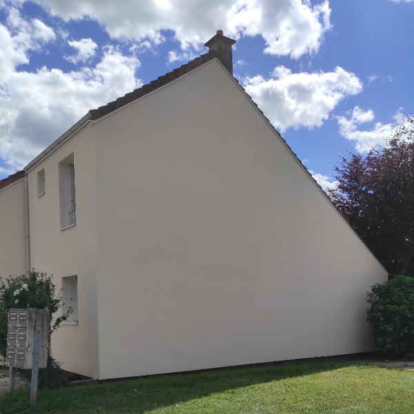 Isolation thermique par l'extérieur d'une maison à Chelles (77500) avec MaPrimeRenov et le CEE