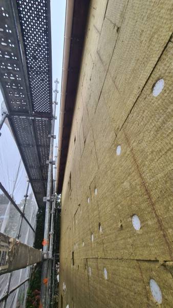 Isolation thermique des murs par l'extérieur en laine de roche à Montigny-sur-Loing dans le sud Seine-et-Marne