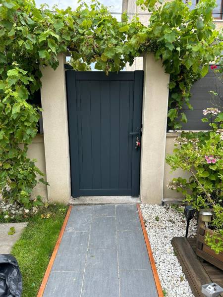 Ciel Habitat France remplace un portail et un portillon à Gagny (93)