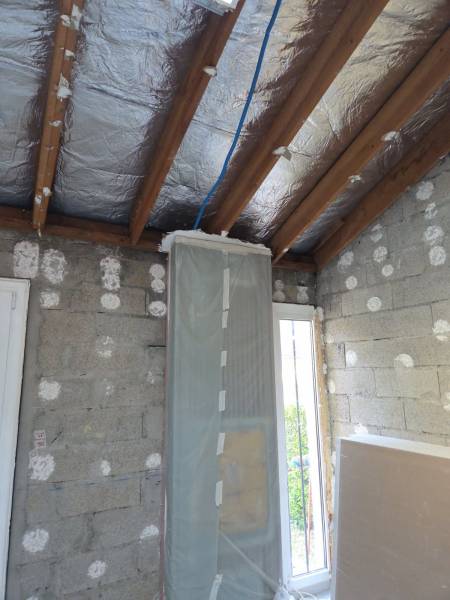 Un chantier réussi à Champs-sur-Marne : isolation et décoration intérieure haut de gamme