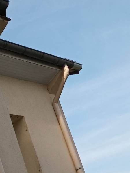Un chantier exemplaire signé Ciel Habitat France : extension de toiture avant isolation thermique des murs par l’extérieur