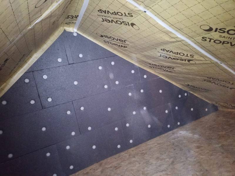 isolation thermique du pignon par l'intérieur en panneaux de polystyrène graphité