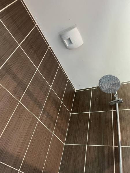 Pose de bouches d’extraction hygroréglables pour une ventilation optimisée à Meudon