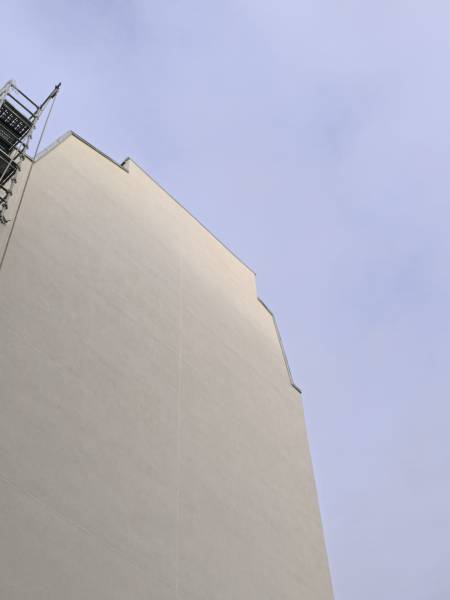 Isolation thermique des murs par l'extérieur en laine de roche à Paris sur ce pignon