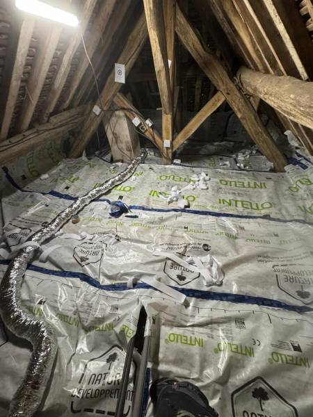 Isolation des combles perdus et ventilation : un projet au service du confort des résidents